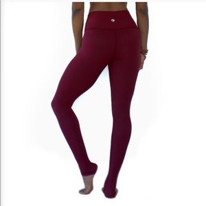 New PranaVida Leggings Mahogany